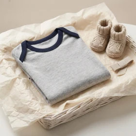 Body Bébé bio contrasté manches courtes en Gris chiné personnalisable