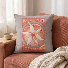 Coussin carré personnalisé sur fauteuil