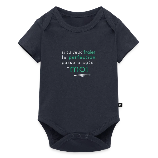 La Perfection sur Body à manches courtes Premium Bébé