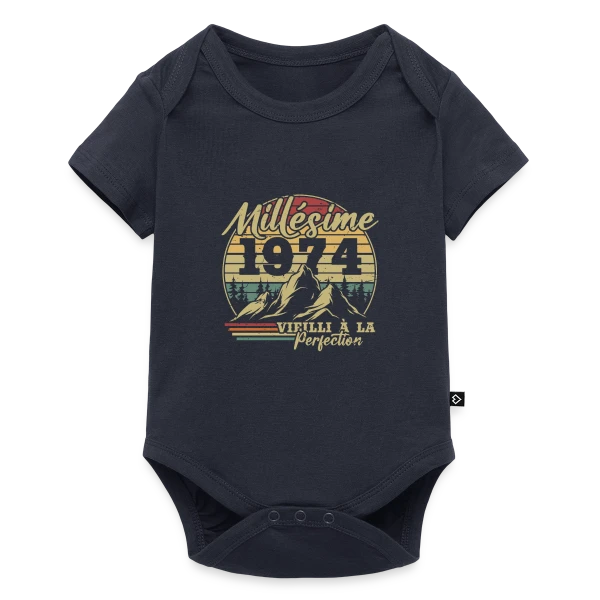 Millésime 1974 Vieilli à la Perfection sur Body à manches courtes Premium Bébé