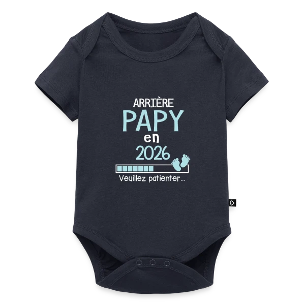 Maquette de Body à manches courtes Premium Bébé « Arrière Papy en 2026 : Annonce de Grossesse Humour » à personnaliser