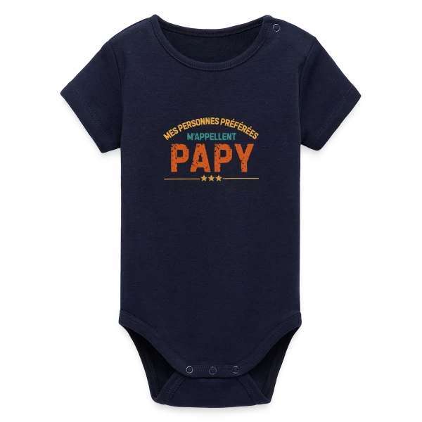 Maquette de Body bébé manches courtes bio Stanley/Stella « Mes Personnes Préférées M'Appellent Papy - T-shirt Personnalisé » à personnaliser