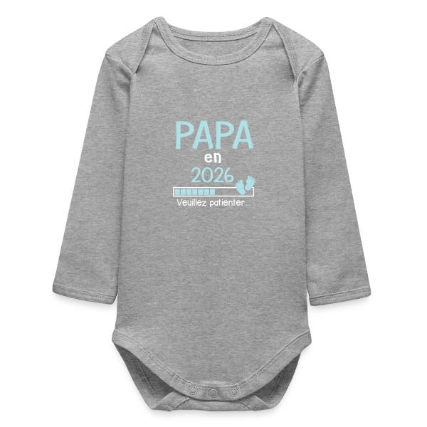 Maquette de Body bébé manches longues biologique « Papa en 2026 : Annonce de Grossesse Humour » à personnaliser