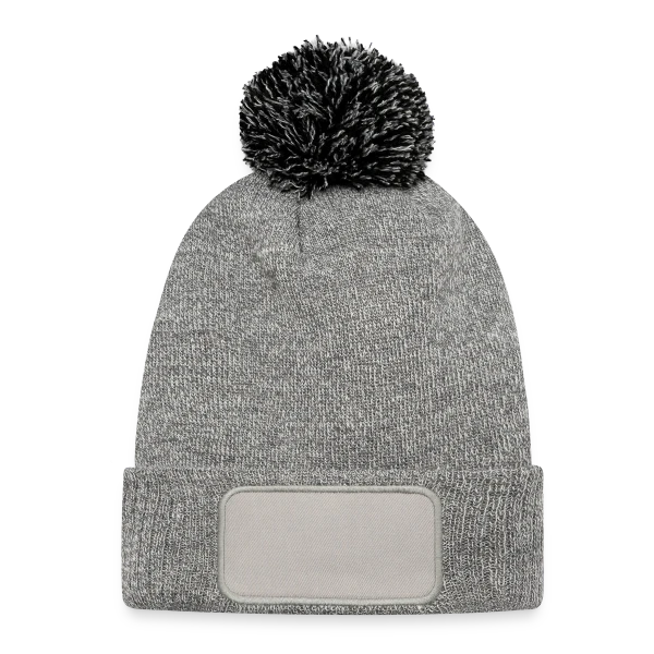 Maquette de Bonnet en maille avec patch et pompon à personnaliser