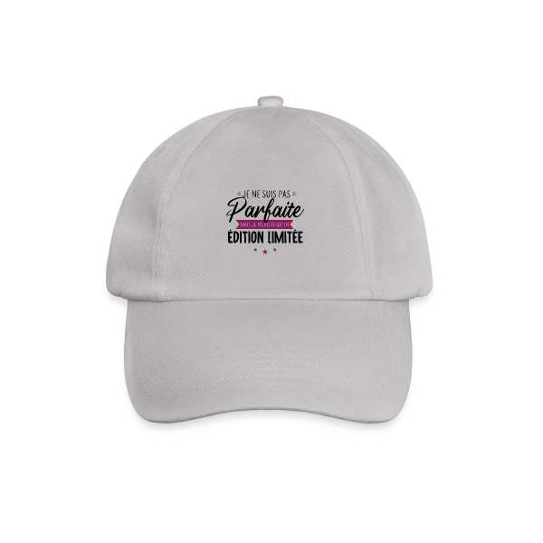 Maquette de Casquette Classique - Femme "Je Suis Une Édition Limitée" à personnaliser