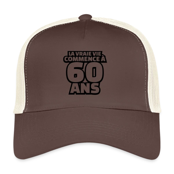 "La Vraie Vie à 60 Ans" : Humour pour les Soixante Ans sur Casquette trucker