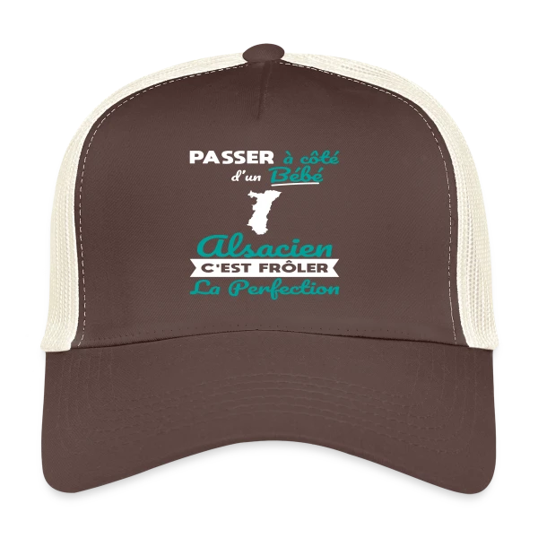 Bébé Alsacien Frôle la Perfection sur Casquette trucker