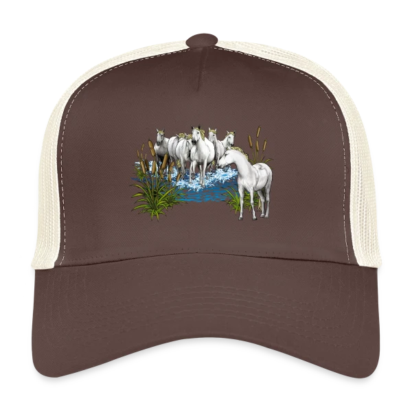 Chevaux Camarguais : L'Esprit Sauvage de la Camargue sur Casquette trucker