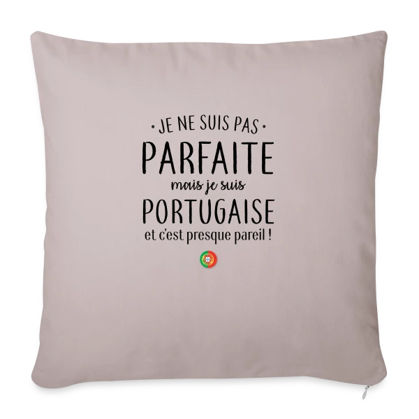 Pas Parfaite, Juste Italienne ! sur Housse de coussin décorative 45 x 45 cm