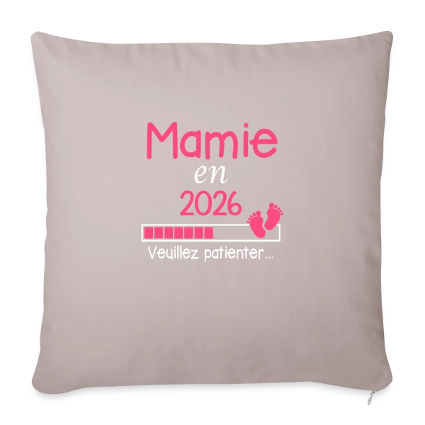 Mamie en 2026 : Annonce de Grossesse Humour sur Housse de coussin décorative 45 x 45 cm