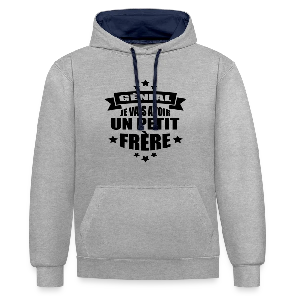 Bientôt Petit Frère : L'Annonce Adorable sur Sweat à capuche contrasté