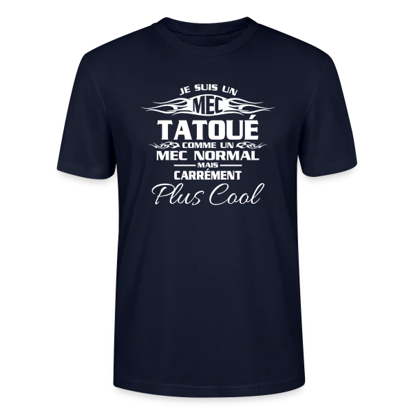 Maquette de T-shirt bio CRAFTER Stanley Stella Unisexe « Tatouage Urbain Audacieux » à personnaliser
