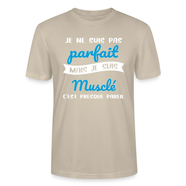 Maquette de T-shirt bio CRAFTER Stanley Stella Unisexe « Musculation : Pas Parfait, Mais Musclé ! Humour Fitness » à personnaliser