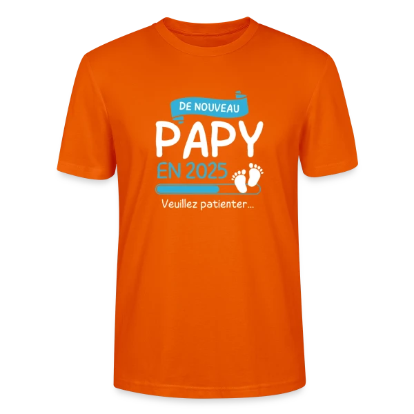 Maquette de T-shirt bio CRAFTER Stanley Stella Unisexe « 'De Nouveau Papy en 2025' – Annonce Maternité Humoristique » à personnaliser