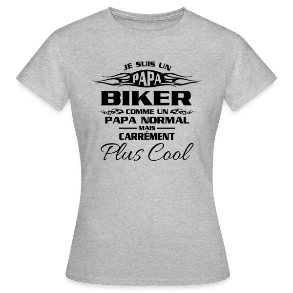 Maquette de T-shirt Femme « L'Âme du Biker » à personnaliser
