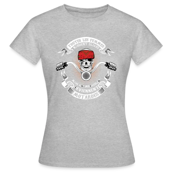 Maquette de T-shirt Femme « Reine de la Route » à personnaliser