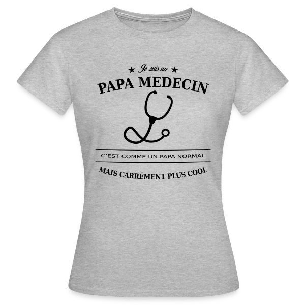 Maquette de T-shirt Femme « Papa Médecin Héroïque » à personnaliser