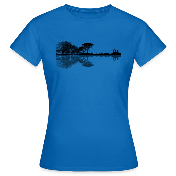 Maquette de T-shirt Femme « Guitare Électrique & Paysage Enchanté » à personnaliser