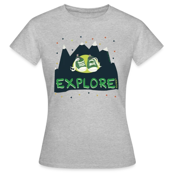 Maquette de T-shirt Femme « Randonnée Montagne Baskets » à personnaliser