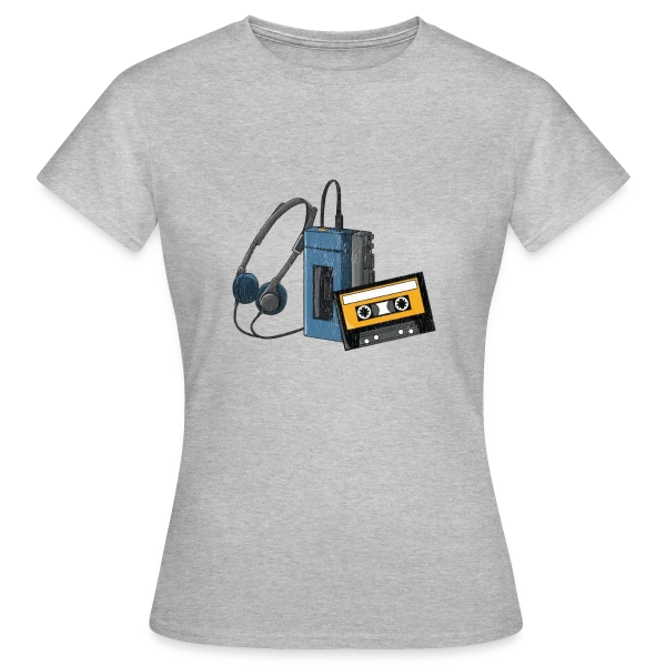 Maquette de T-shirt Femme « Walkman Rétro Cassette » à personnaliser