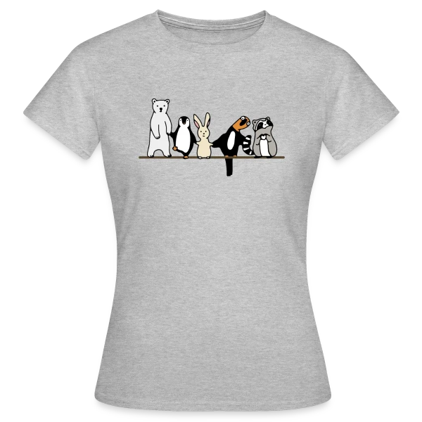 Maquette de T-shirt Femme « Animaux Mignons Amis » à personnaliser