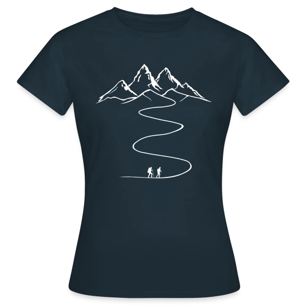 Maquette de T-shirt Femme « Randonnée Montagne: L'Aventure Ne Fait Que Commencer! » à personnaliser