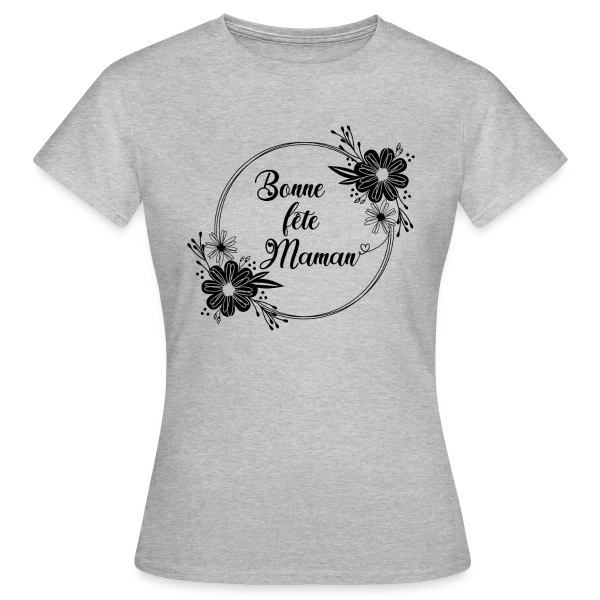 Maquette de T-shirt Femme « Bonne Fête Maman - Cadeau Idéal » à personnaliser