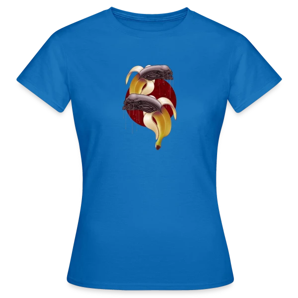 Maquette de T-shirt Femme « Banane Extraterrestre » à personnaliser