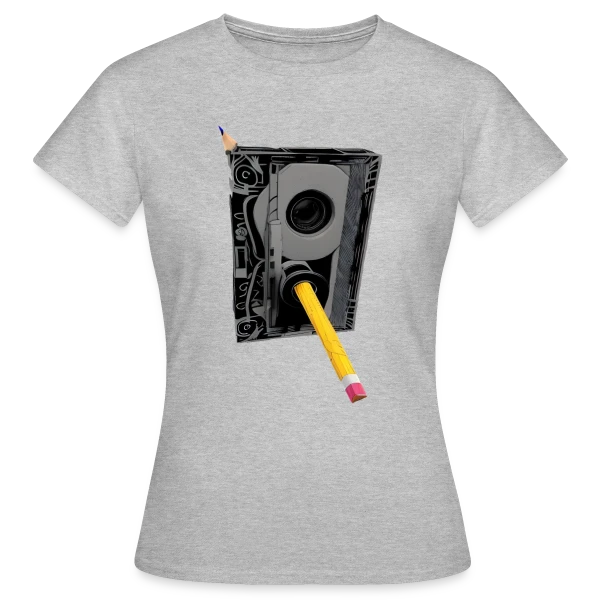 Maquette de T-shirt Femme « Cassette Détaillée Crayon Jaune » à personnaliser