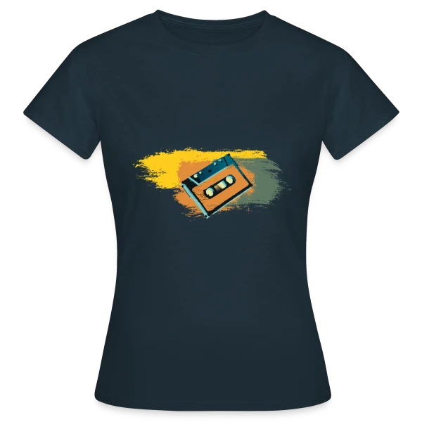 Maquette de T-shirt Femme « Cassette Rétro Couleurs » à personnaliser