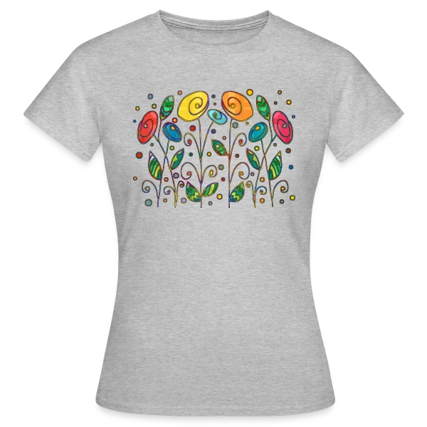 Maquette de T-shirt Femme « Fleurs Éclatantes » à personnaliser