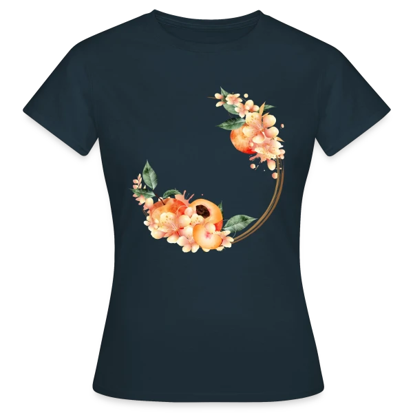 Maquette de T-shirt Femme « Pêche et Fleur en Couronne Tendance » à personnaliser