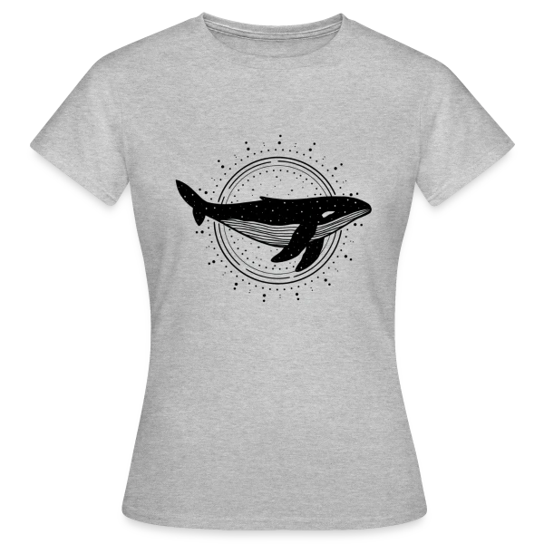 Maquette de T-shirt Femme « Esprit des Eaux : Baleine Protectrice » à personnaliser