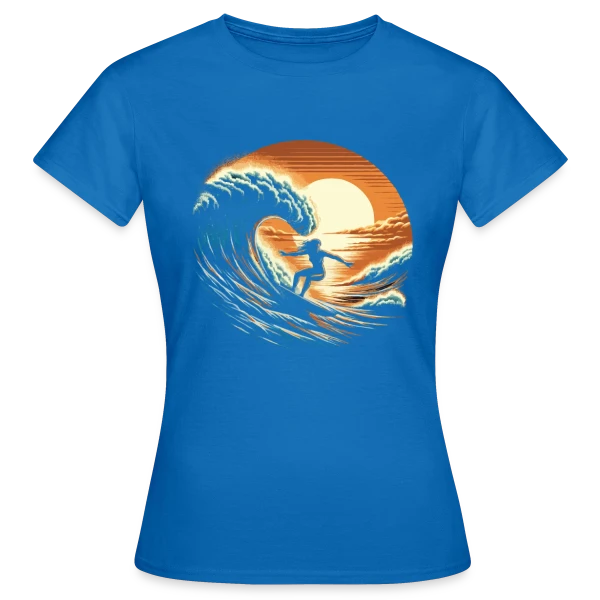 Maquette de T-shirt Femme « Sunset Surfing Girl - Vague & Coucher de Soleil » à personnaliser