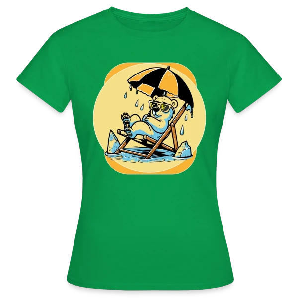 Maquette de T-shirt Femme « Ours Polaire : Alerte Climatique Stylée » à personnaliser