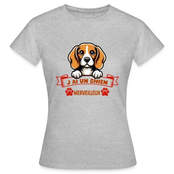 Maquette de T-shirt Femme « Beagle Adorable » à personnaliser