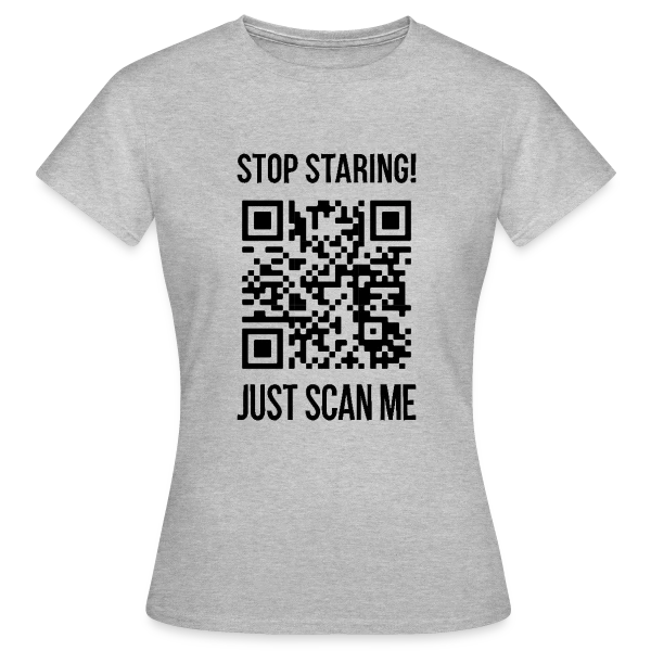 Maquette de T-shirt Femme « QR Code Gentillesse : Scanne et Sois Bienveillant » à personnaliser