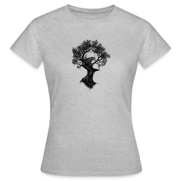 Maquette de T-shirt Femme « Arbre Femme Bohème Mystique » à personnaliser