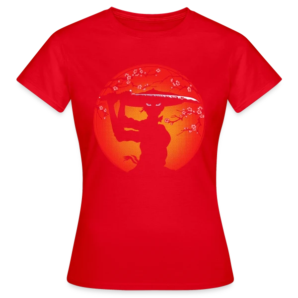 Maquette de T-shirt Femme « Kunoichi Esprit Bushido » à personnaliser