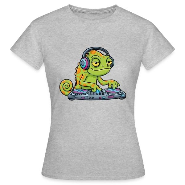 Maquette de T-shirt Femme « Caméléon DJ Mascotte Cartoon » à personnaliser