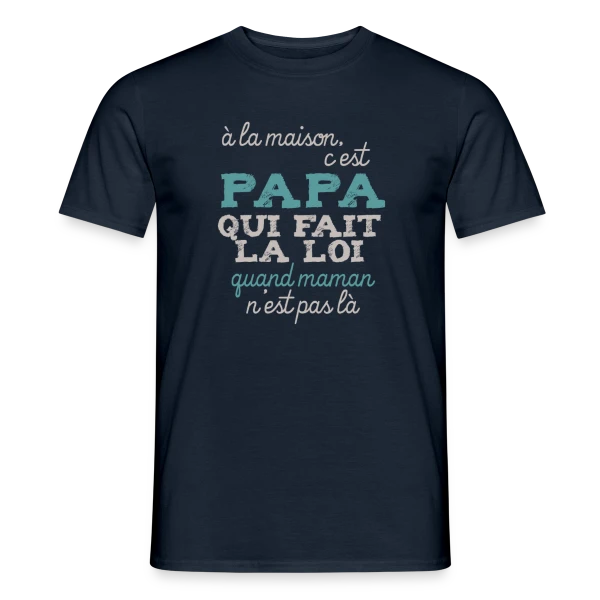 Maquette de T-shirt homme « Papa fait la loi » à personnaliser