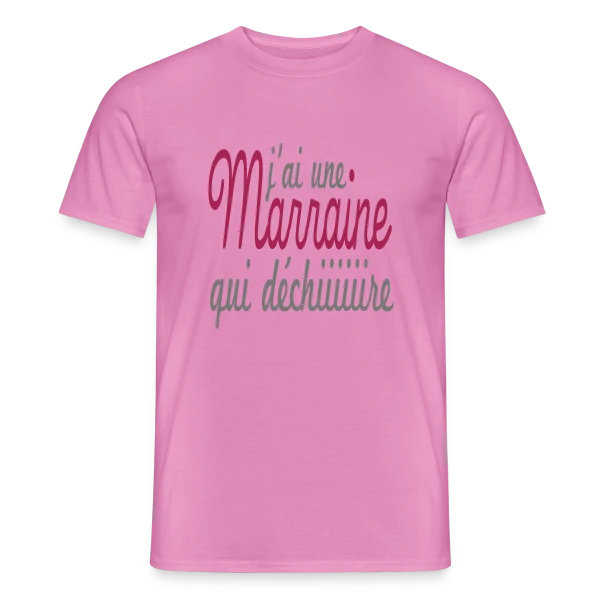 Maquette de T-shirt homme « Marraine qui déchire » à personnaliser