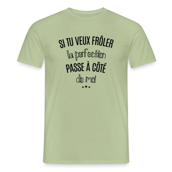 Maquette de T-shirt homme « Esprit Perfection » à personnaliser