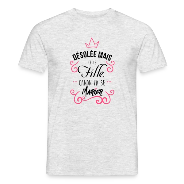 Maquette de T-shirt homme « Fille Canon Stylée » à personnaliser
