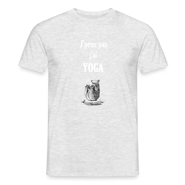 Maquette de T-shirt homme « Ours Yogiste : Zen et Drôle sur sa Banquise » à personnaliser