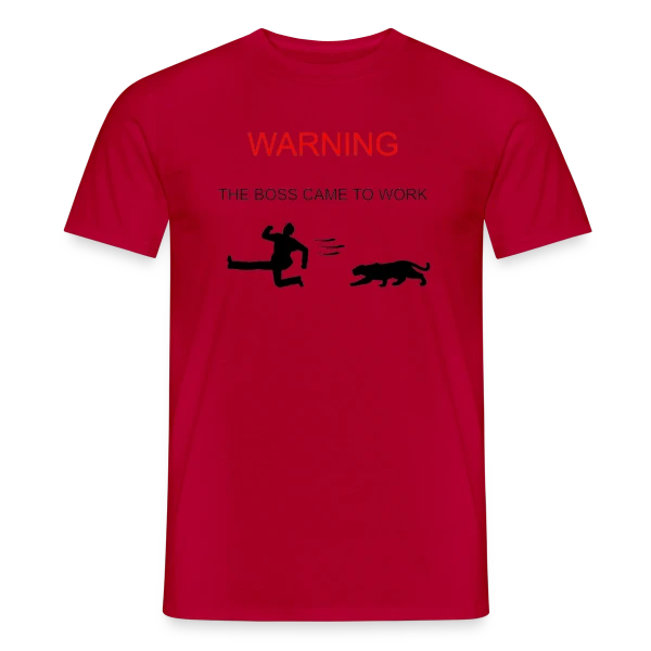Maquette de T-shirt homme « Attention : Le Patron est Arrivé » à personnaliser
