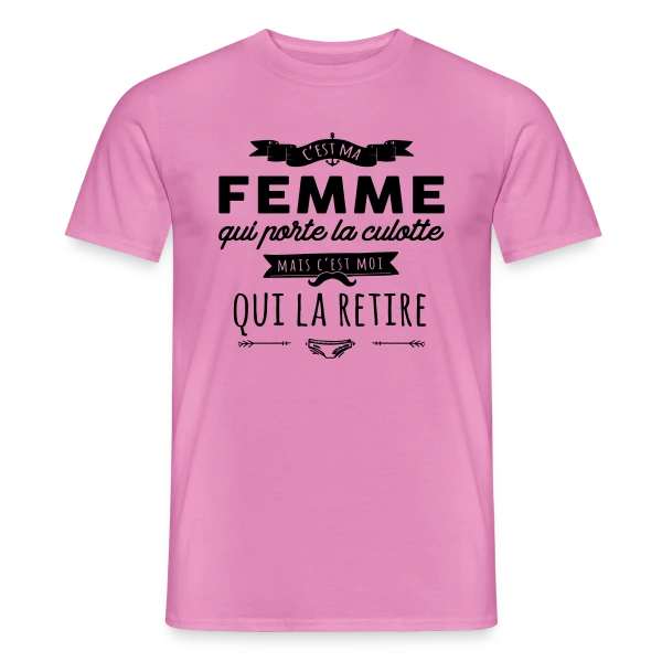 Maquette de T-shirt homme « 'C'est moi qui la retire' - Humour de Couple » à personnaliser