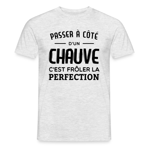 Maquette de T-shirt homme « Chauve et Parfait : L'Humour Assume
R » à personnaliser