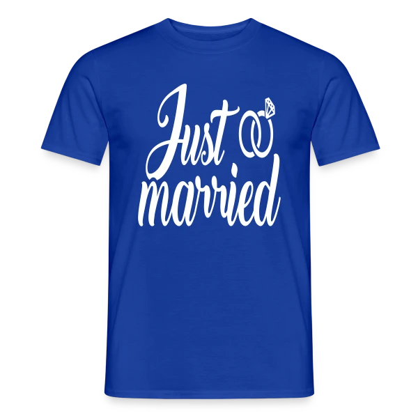 Maquette de T-shirt homme « Just Married » à personnaliser