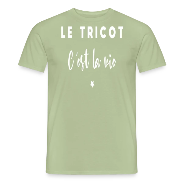 Maquette de T-shirt homme « Le Tricot C'est la Vie » à personnaliser